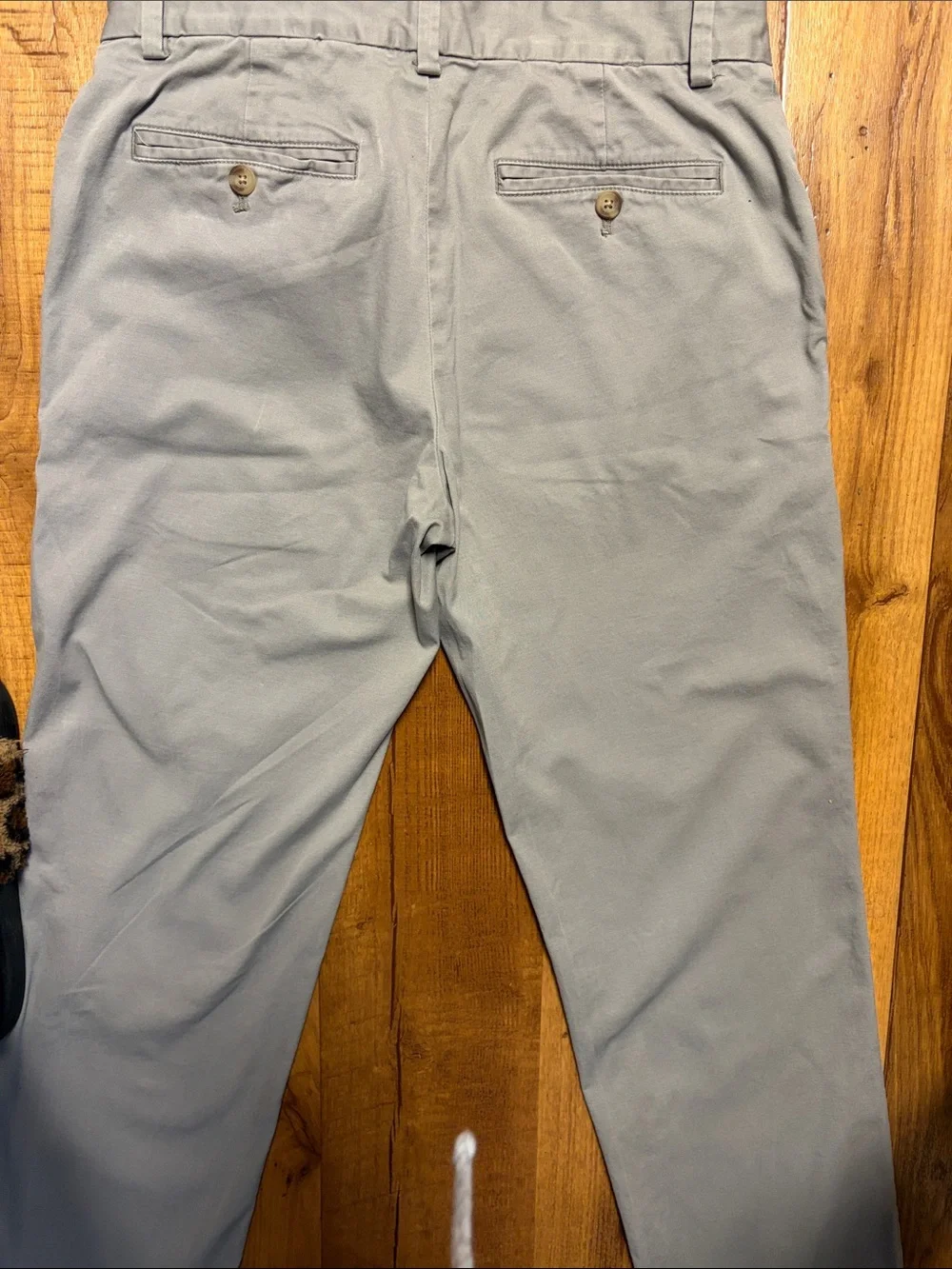 Vineyard Vines Light Gray Men's Flat Front Chinos 30x34 GUC